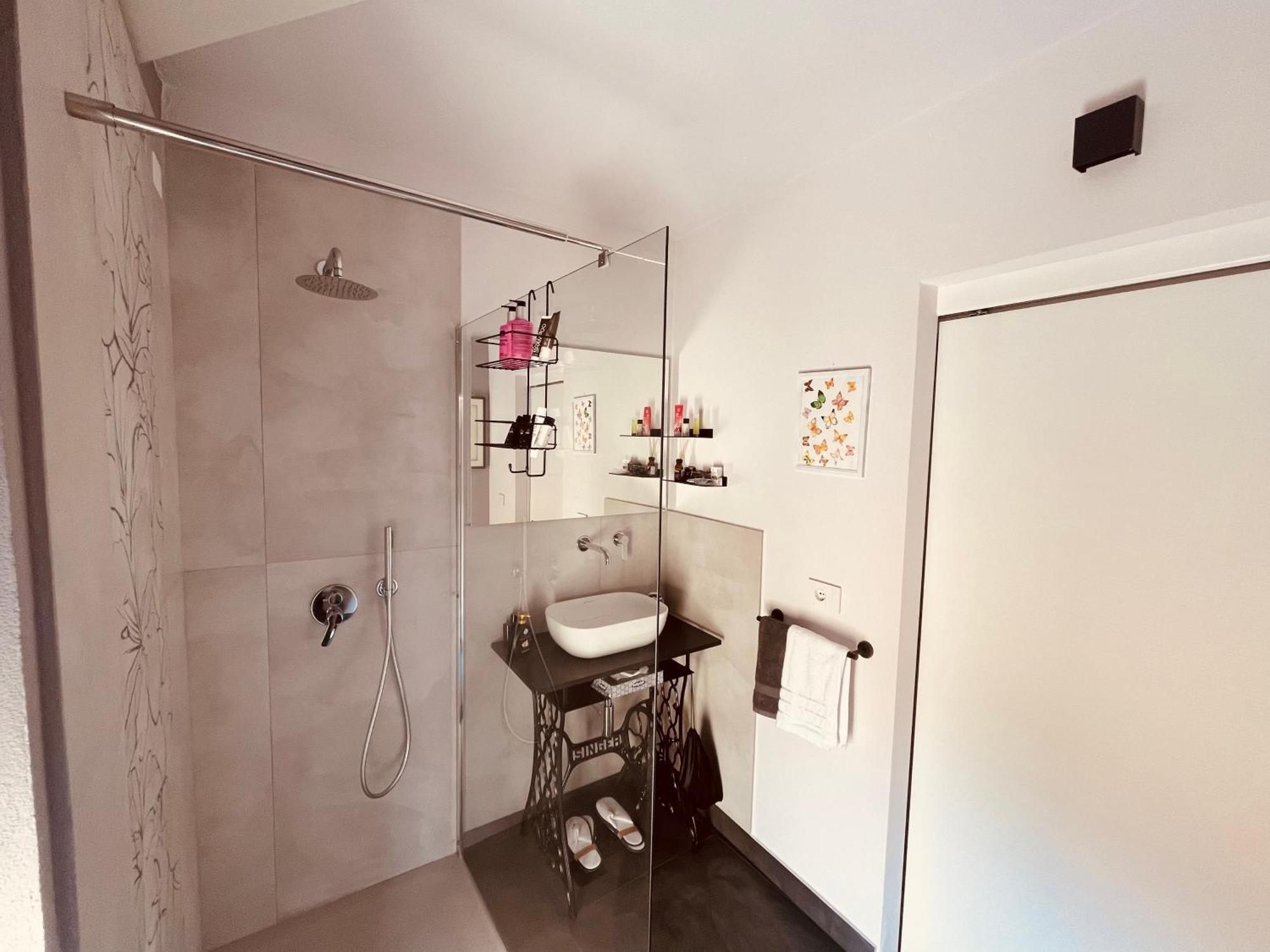 Apartamento Arona Picasso'S House Modern Art Exterior foto